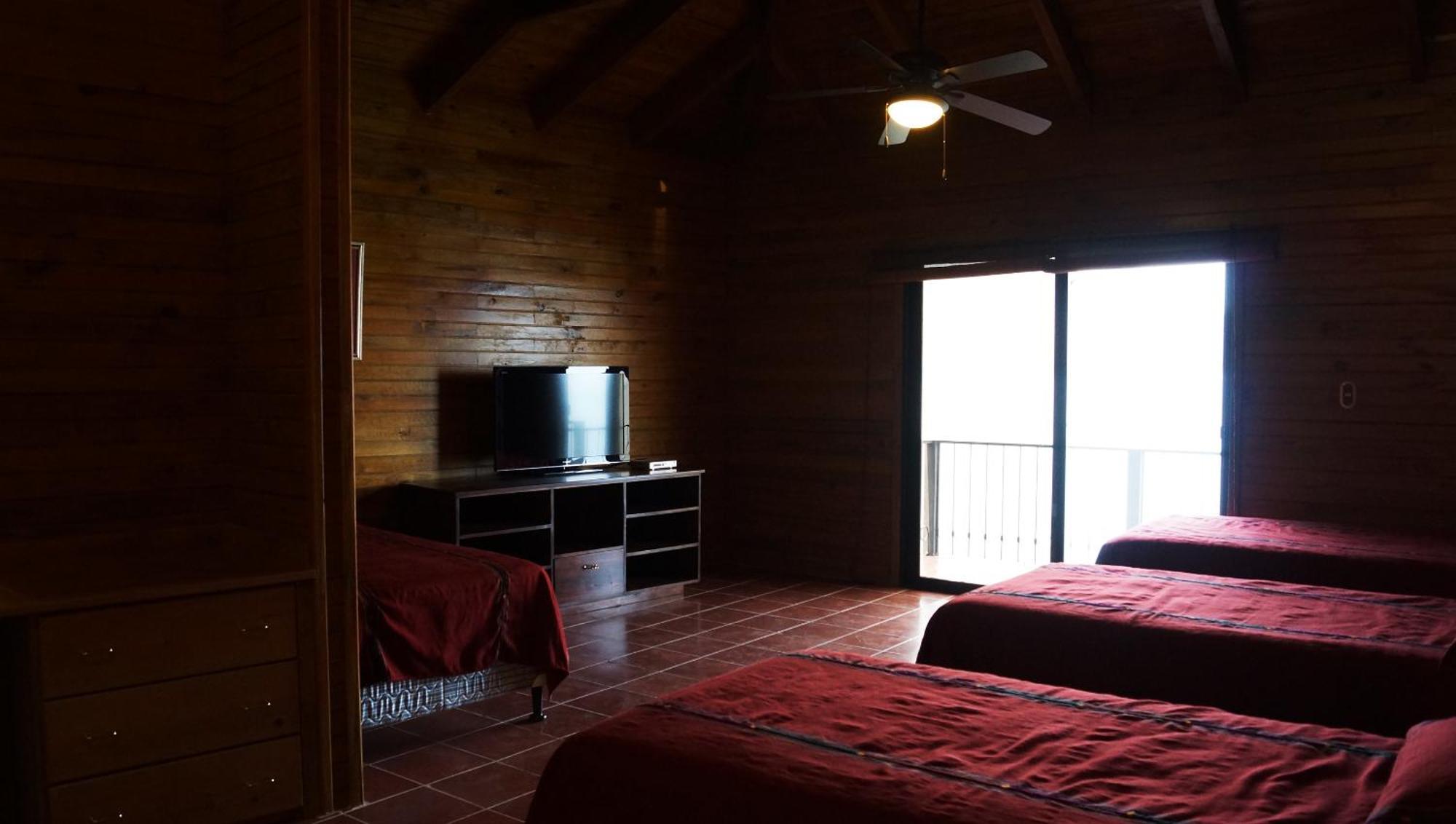 Agua Escondida Atitlan Villas חדר תמונה